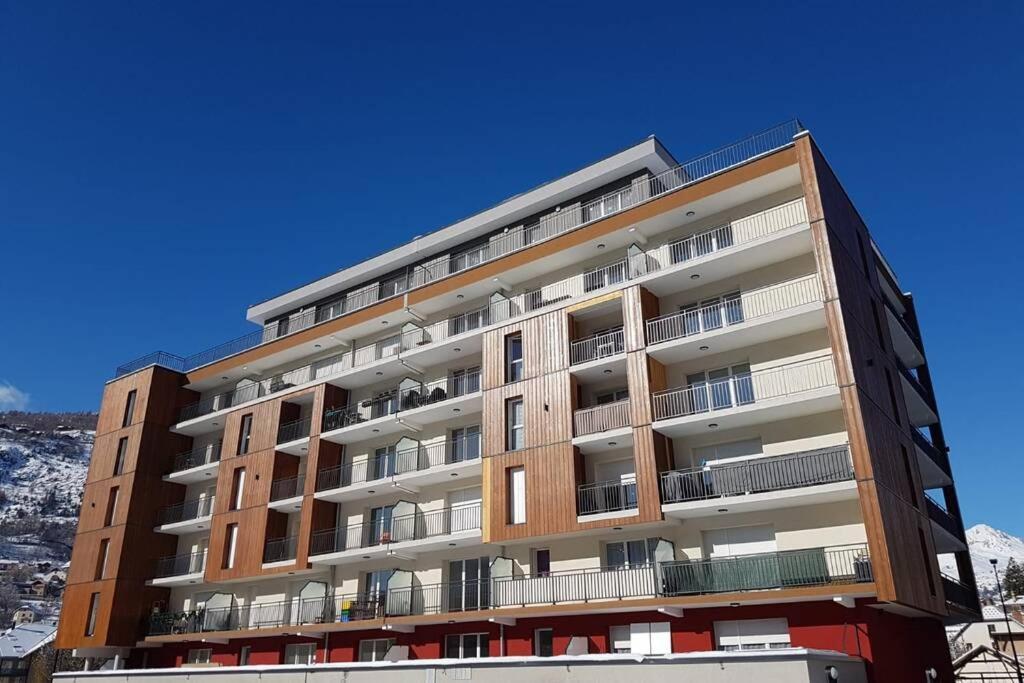 Appartement Le Michel Ange Briançon Exterior foto